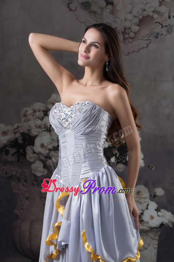 Ruffled Layers Grey Ruched Prom Celebrity Dresses with Beading