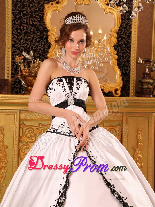 Embroidery Strapless White Satin Floor-length Dresses For a Quinceanera