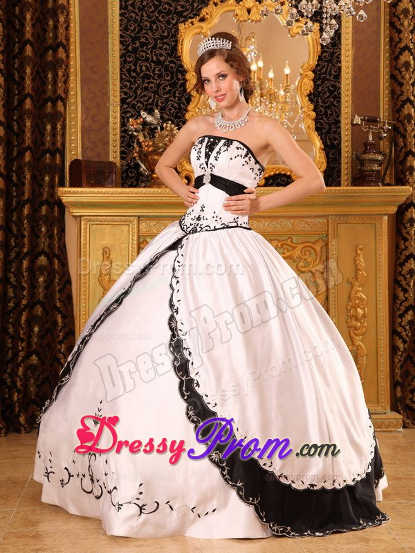 Embroidery Strapless White Satin Floor-length Dresses For a Quinceanera