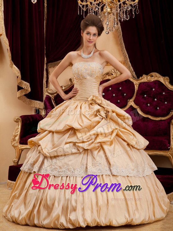Handmade Flowers Appliques Strapless Pick Ups Taffeta Quinceanera Dress