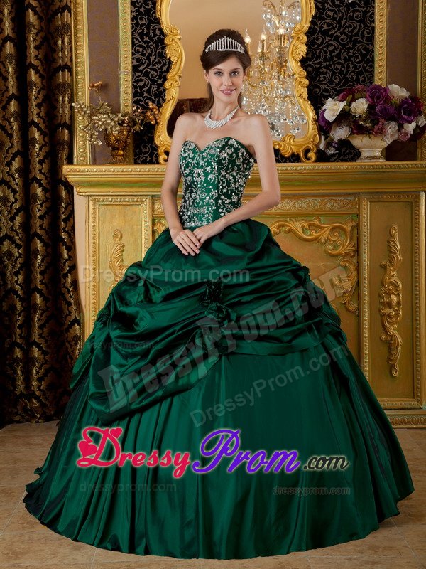 Embroidery Beaded Sweet 15/16 Birthday Dress around 200