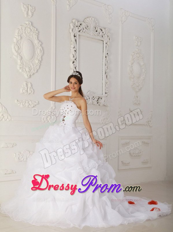 Beaded White Sweet 15 Dresses with Orange Handmade Flowers