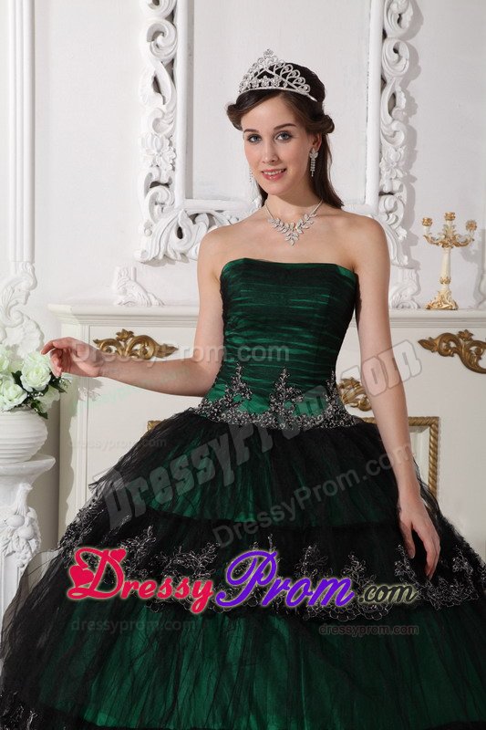 Customized Dark Green Appliqued Sweet 15 Dresses in Cornwall