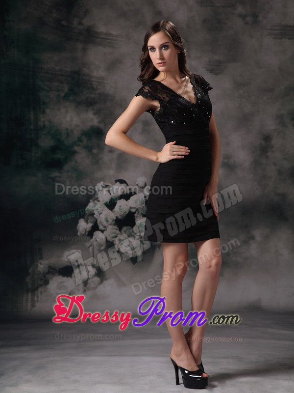 Best Column V-neck Cap Sleeves Little Black Dresses for Juniors