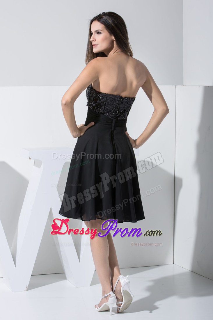 Sequin Sweetheart Knee-Length LBD Dress with Handmade Flower