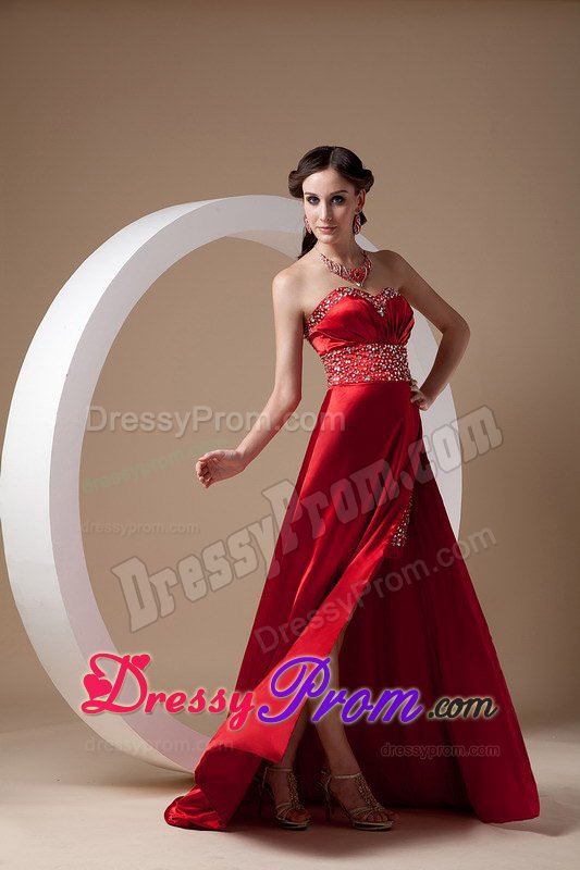 Sweetheart Ruched Beaded Long Dress for Prom in Wine Red