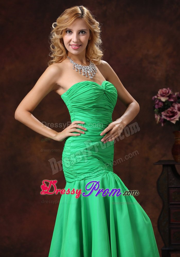 Design Mermaid Ruched Sweetheart Green Prom Dress for Girls