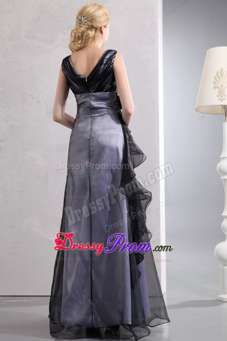 Uberlandia V-neck Prom Gown Dress Zipper up Back in High Quality