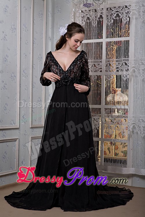 Flattering Black V-neck JS Prom Dress Court Train to Duque De Caxias