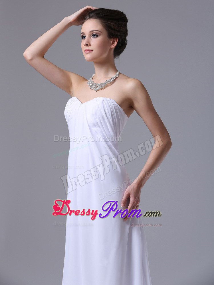 Brush Train Sweetheart Ruched White Prom Celebrity Dress