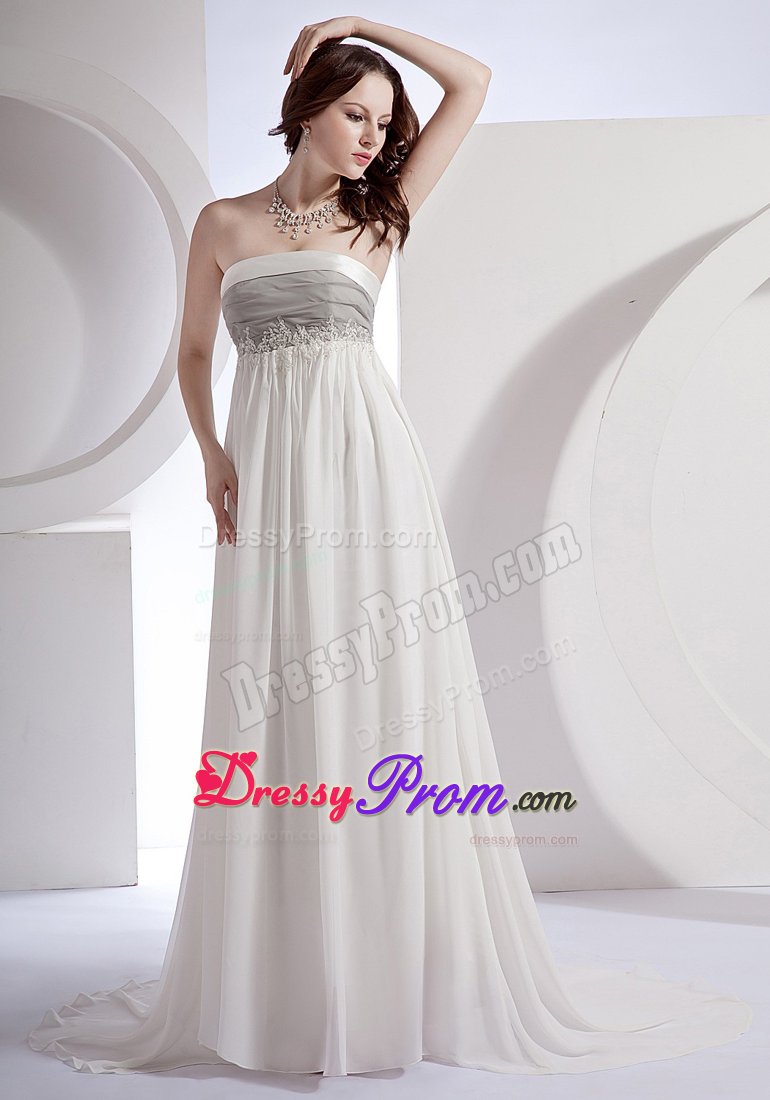Appliqued Strapless White Chiffon Prom Holiday Dress with Train