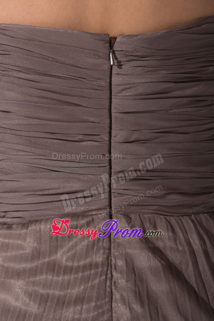 Brown V-neck Brush Train Prom Maxi Dress with Ruches and Pleats