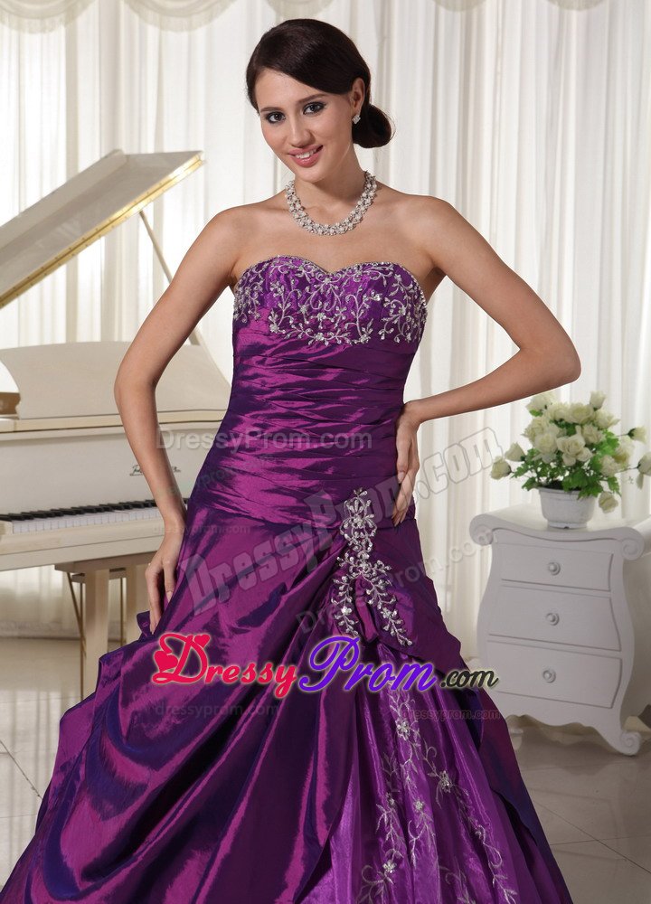 2013 Most Recent Appliqued Dark Purple Quinceanera Dresses