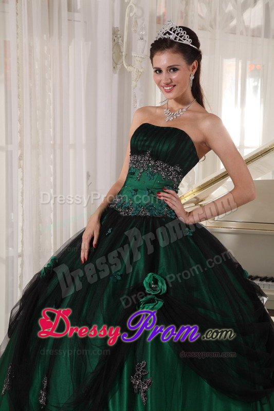 Mature Green Appliqued Strapless Quinceanera Gown Dresses