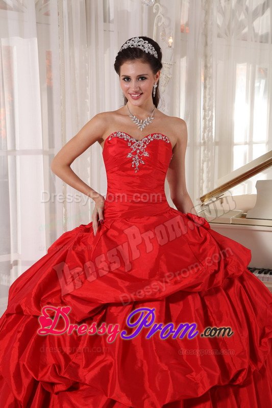 Latest Sweetheart Beaded Red Quinceanera Dresses in Derbyshire