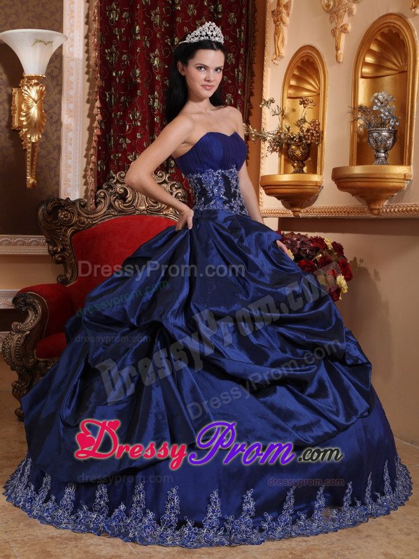 Appliqued Navy Blue Taffeta Quinceanera Gowns with Pick ups 2014