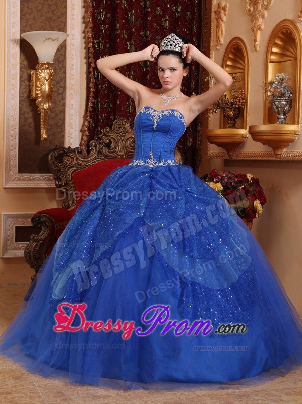 Appliqued and Sequined Blue Organza Sweetheart Quinceanera Dress