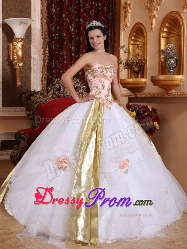 Flowers and Appliques Accent White Organza Quinceanera Gowns