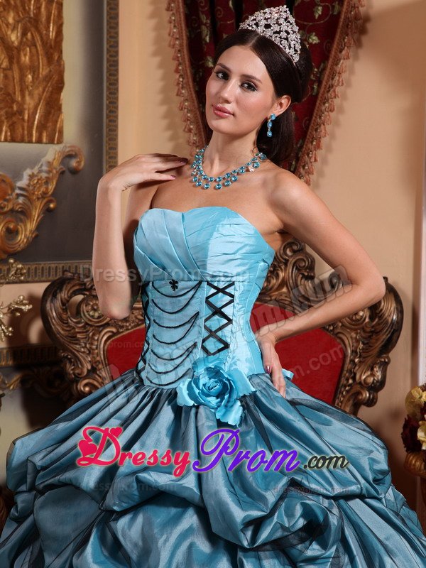 Blue Ball Gown Quinces Dresses with Hand Made Flowers Pick ups