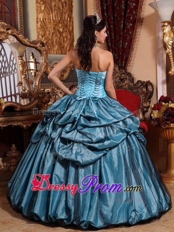 Blue Ball Gown Quinces Dresses with Hand Made Flowers Pick ups