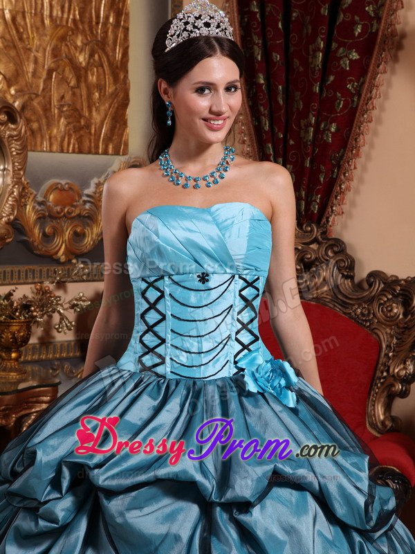 Blue Ball Gown Quinces Dresses with Hand Made Flowers Pick ups