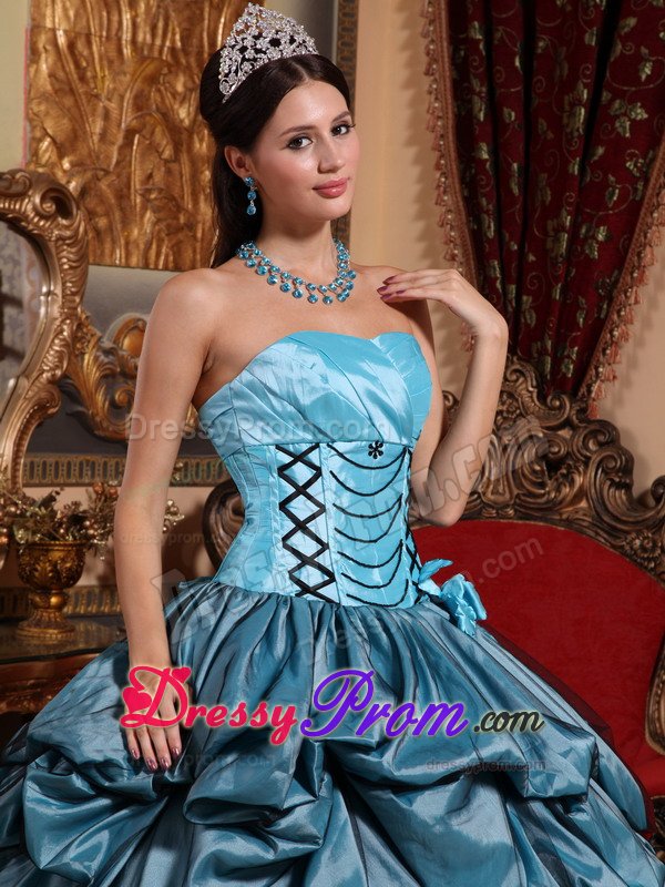 Blue Ball Gown Quinces Dresses with Hand Made Flowers Pick ups