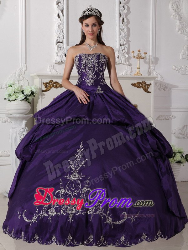 Embroidery and Pick ups Accent Quinces Dresses in Dark Purple