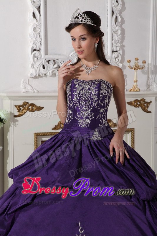 Embroidery and Pick ups Accent Quinces Dresses in Dark Purple