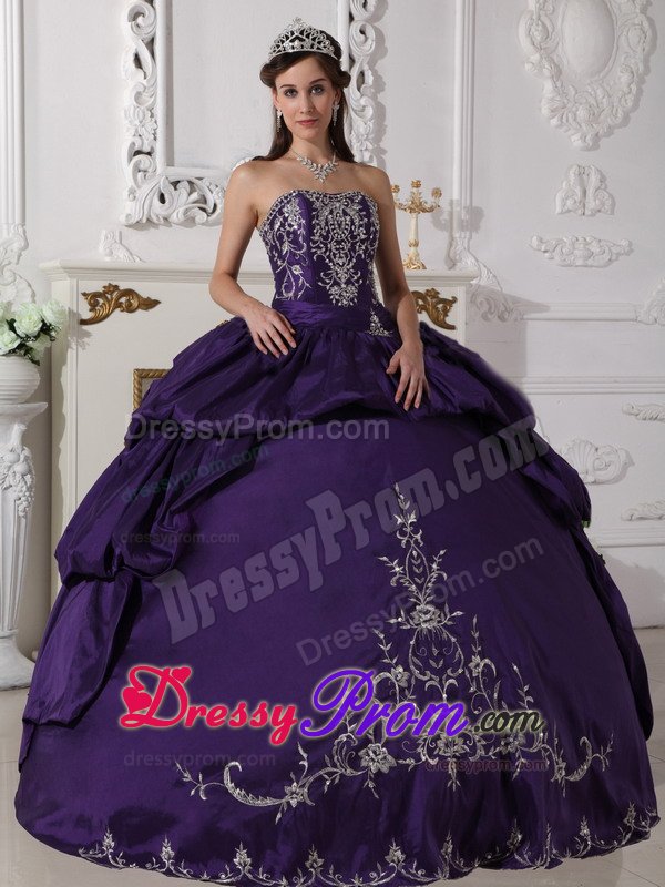 Embroidery and Pick ups Accent Quinces Dresses in Dark Purple