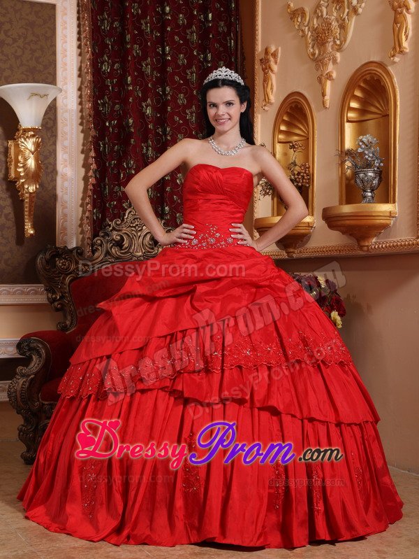 Auckland NZ Red Sweetheart Taffeta Quinces Dresses with Beading