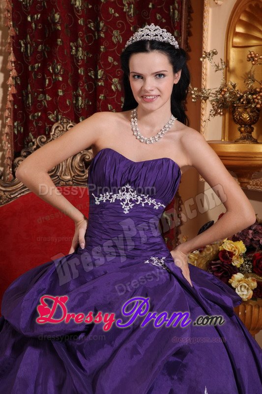 Dark Purple Sweetheart Sweet 15 Quinceanera Dress with Appliques