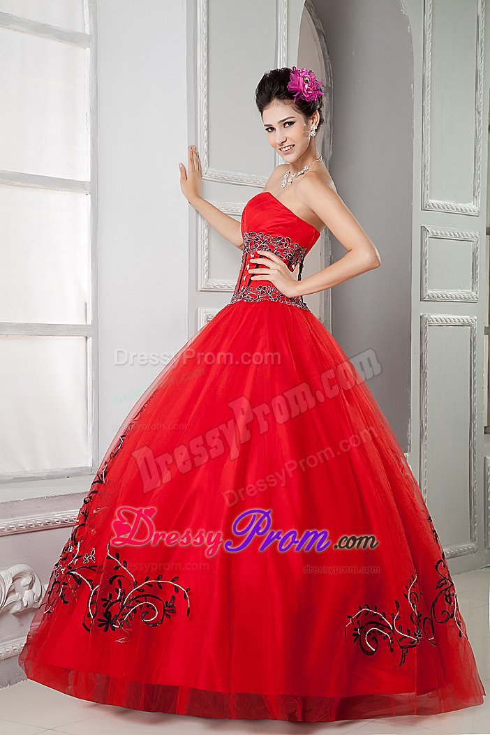 Grand Junction CO Red Sweetheart Tulle Appliqued Quince Dresses