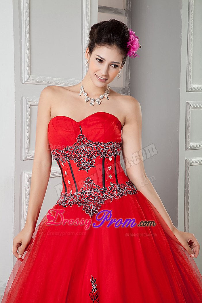 Grand Junction CO Red Sweetheart Tulle Appliqued Quince Dresses