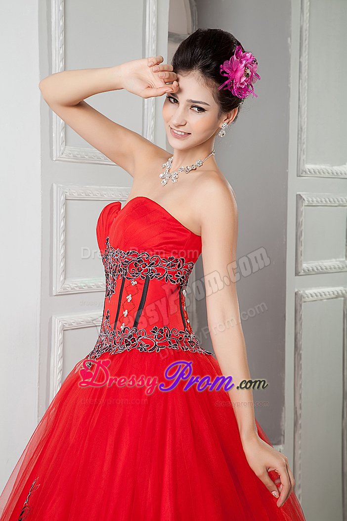 Grand Junction CO Red Sweetheart Tulle Appliqued Quince Dresses