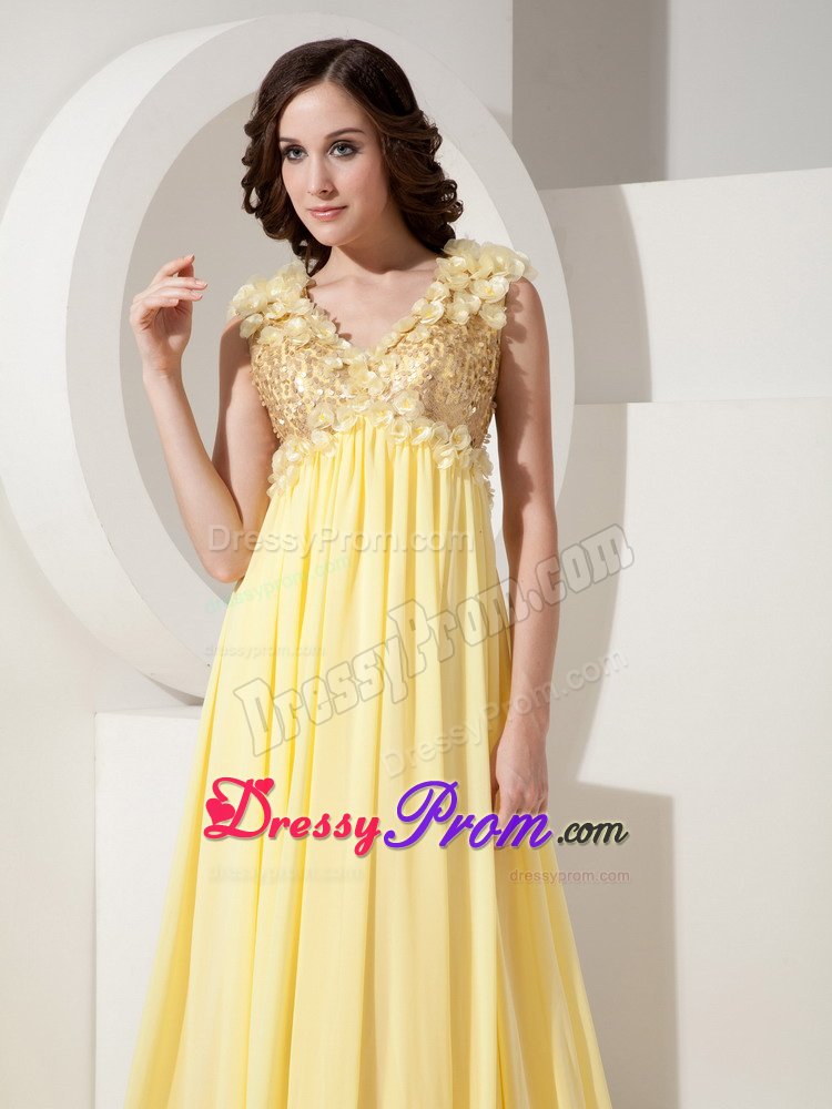 Light Yellow Empire Sequins V-neck End Of Year Socials Dresses