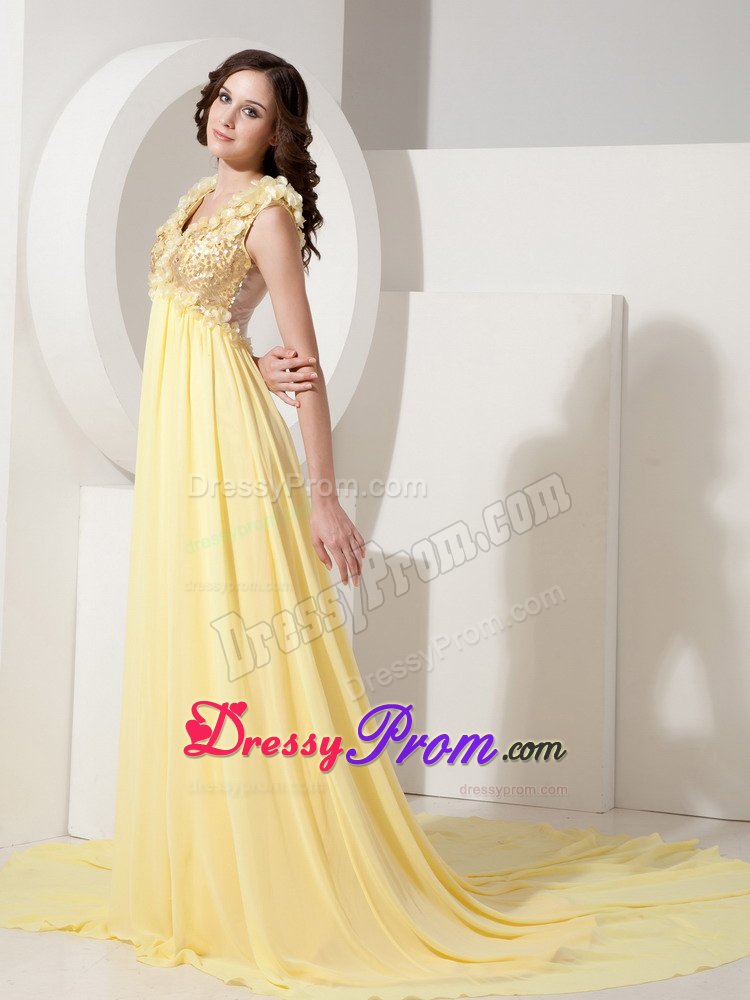 Light Yellow Empire Sequins V-neck End Of Year Socials Dresses
