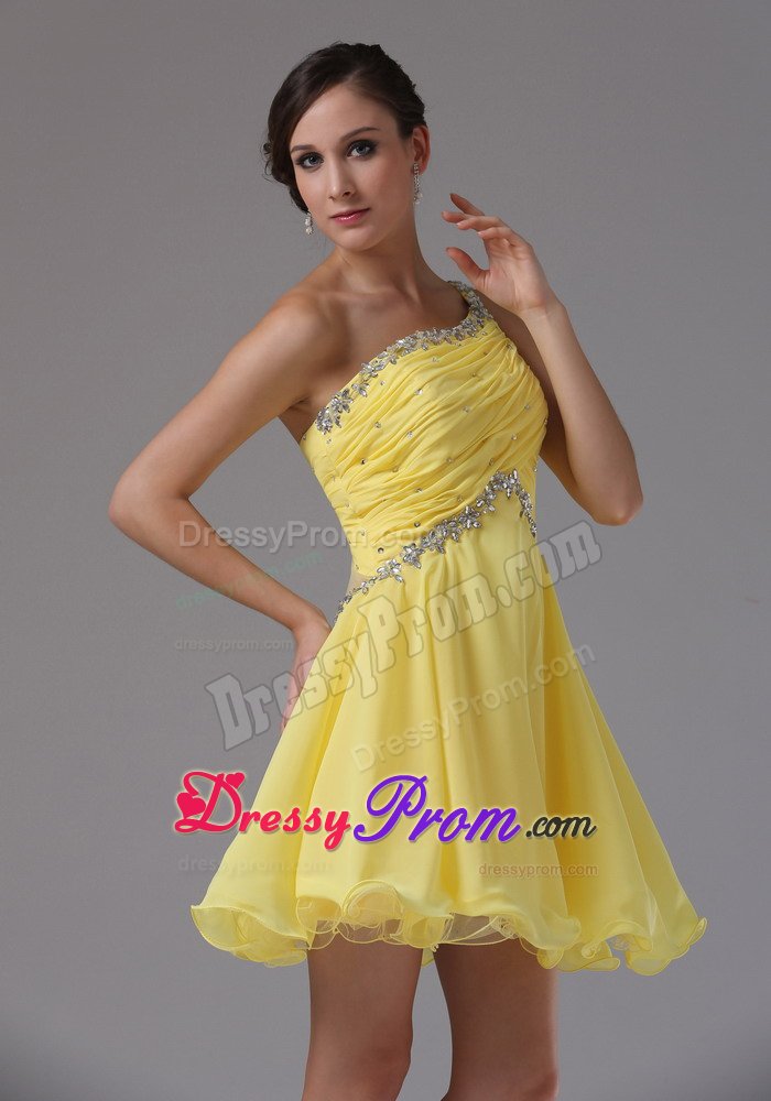 Mini Beading One Shoulder Yellow Dresses For End Of Year Socials