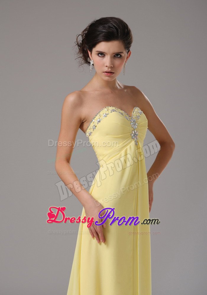 Empire Sweetheart Beading Yellow Dresses For Debutante Ball