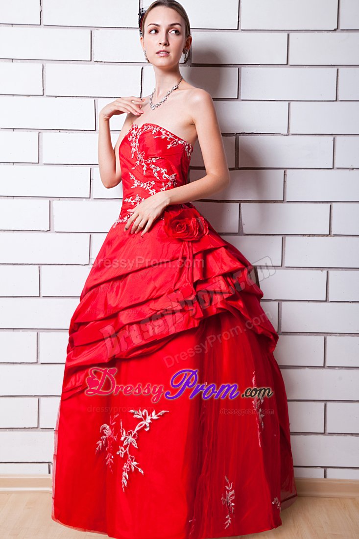Prom Dress Appliques Floor-length in Red A-line Strapless