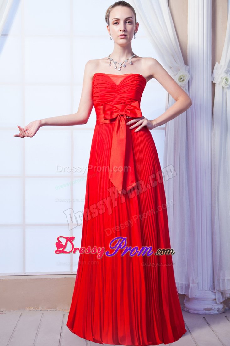 Strapless Red Empire Pleated Prom Dress with Bow Floor-length