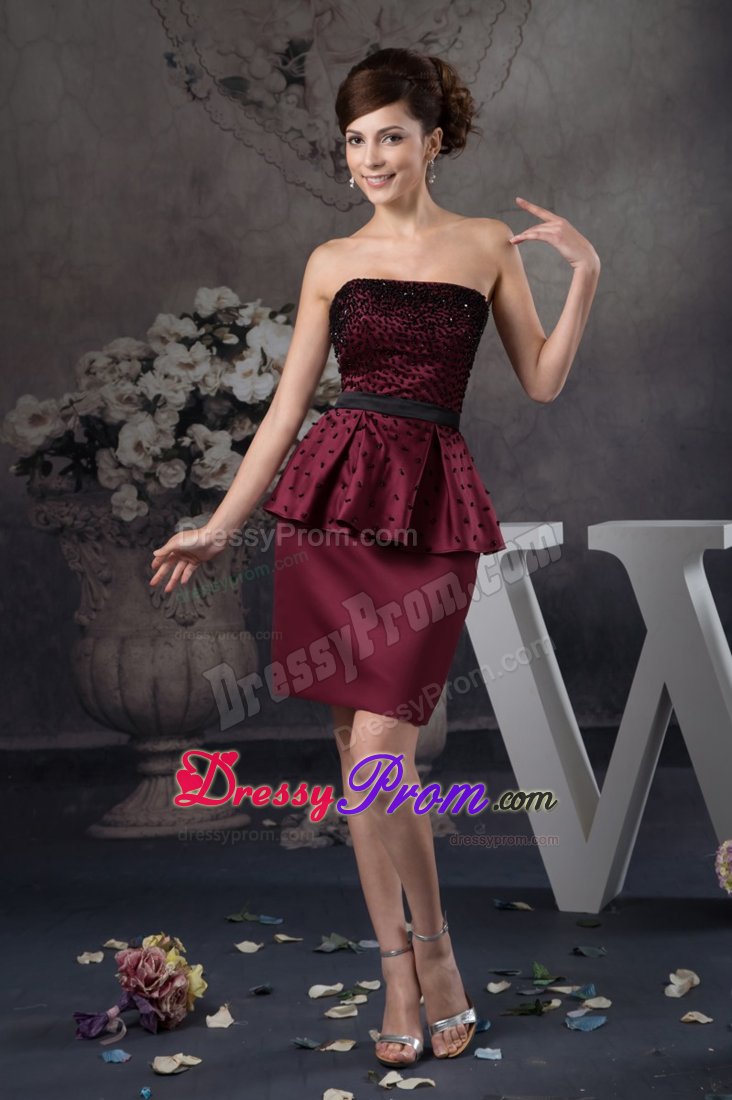 Beaded Mini-length Flouncing Prom Celebrity Dress in Wine Red