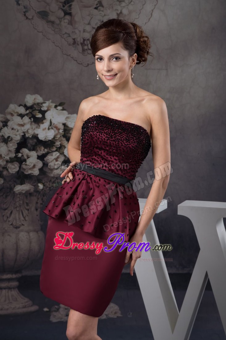 Beaded Mini-length Flouncing Prom Celebrity Dress in Wine Red