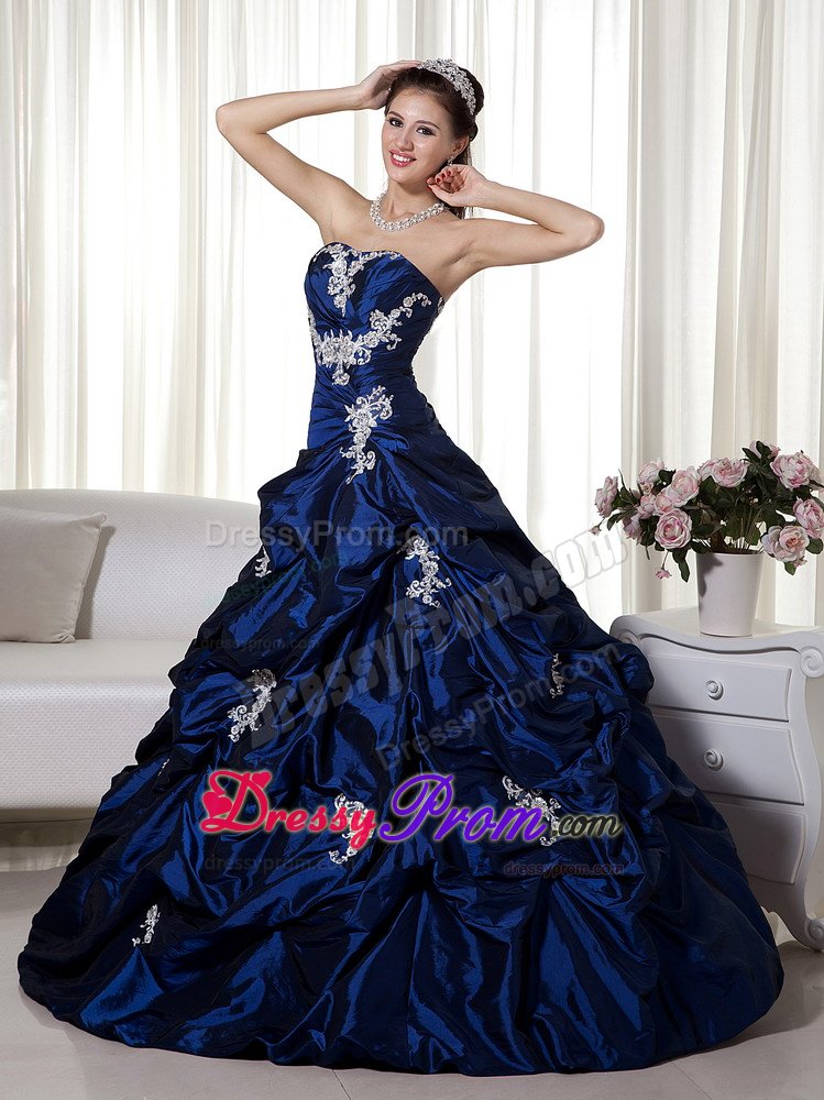 Appliques and Pick ups Accent Quinceanera Gowns in Royal Blue
