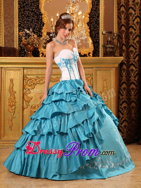 Turquoise and White Quinceanera Gown Dresses with Embroidery