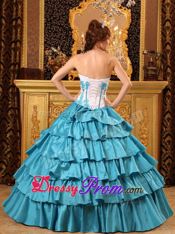 Turquoise and White Quinceanera Gown Dresses with Embroidery
