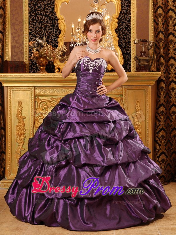 Appliques and Pick ups Accent Sweetheart Purple Quinces Dresses