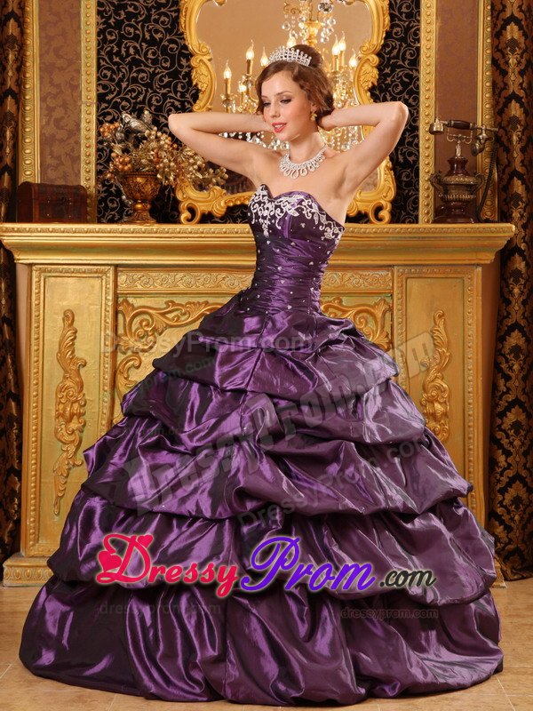 Appliques and Pick ups Accent Sweetheart Purple Quinces Dresses