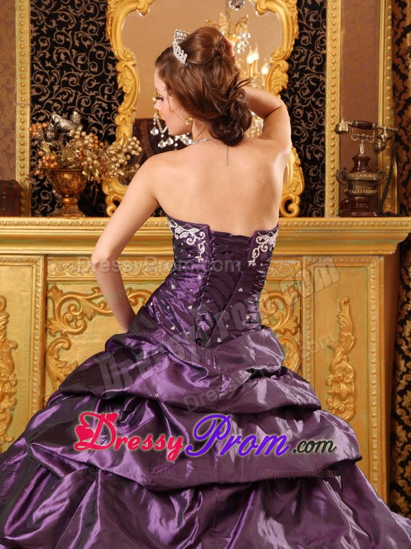 Appliques and Pick ups Accent Sweetheart Purple Quinces Dresses