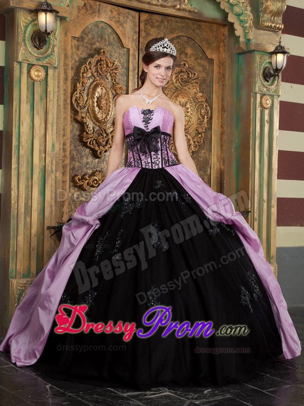 Appliques Bowknots Accent Black and Lilac Quinceanera Dresses