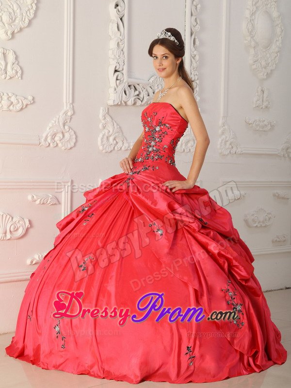 Watsonville CA Red Quinceanera Dress with Appliques and Pick ups